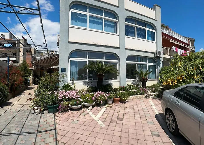 Apartman Vs