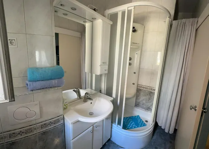 Apartman Vs