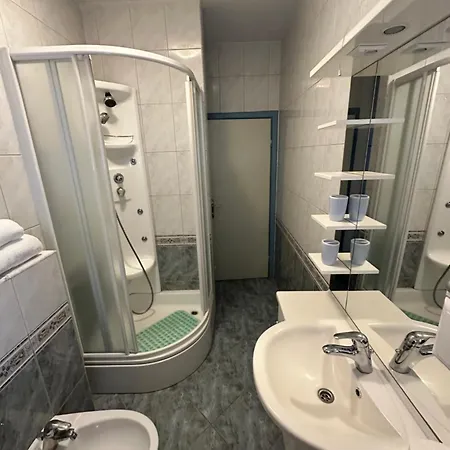 Vs & Deluxe * Спліт
