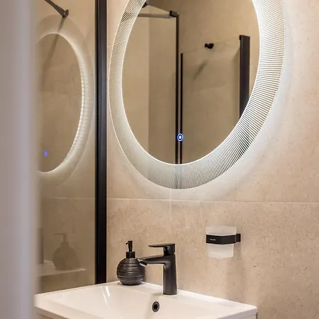 Vs & Deluxe Apartament